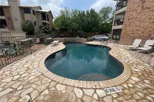 421 W San Antonio, San Marcos, TX 78666 - Photo 2