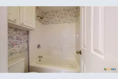 1021 Hillcrest Forest, Canyon Lake, TX 78133 - Photo 32