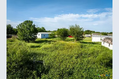 308 Alysia Circle, New Braunfels, TX 78130 - Photo 14