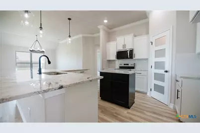 1404 Tahonta Drive, Hewitt, TX 76643 - Photo 6