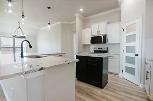 1404 Tahonta Dr, Hewitt, TX 76643 - Photo 6