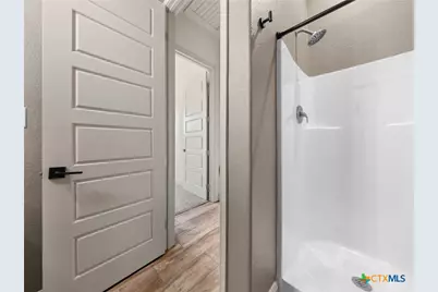 128 Strada Luca, Florence, TX 76527 - Photo 36