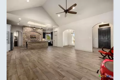 128 Strada Luca, Florence, TX 76527 - Photo 10