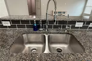 2252 Hawk Dr, New Braunfels, TX 78130 - Photo 14