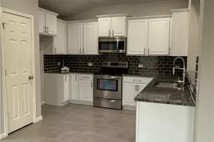 2252 Hawk Dr, New Braunfels, TX 78130 - Photo 12