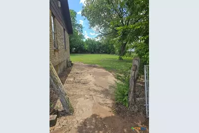 [Address not provided], McGregor, TX 76657 - Photo 16