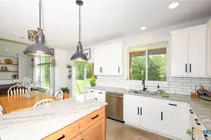 405 Woodlands Dr, Bastrop, TX 78602 - Photo 18