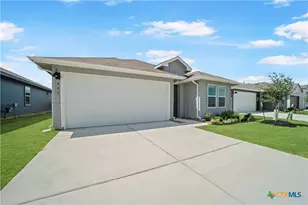 465 Payton Dr, New Braunfels, TX 78130 - Photo 2