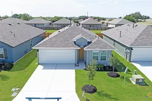 465 Payton Dr, New Braunfels, TX 78130 - Photo 4