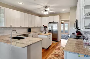 202 Prairie View, Victoria, TX 77904 - Photo 10