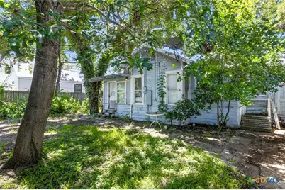 409 E Bowie Street, Luling, TX 78648 - Photo 12