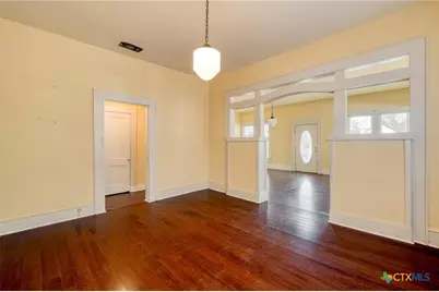 409 E Bowie Street, Luling, TX 78648 - Photo 6