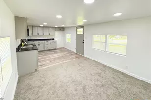 215 E Valley Rd, Harker Heights, TX 76548 - Photo 6