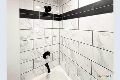 215 E Valley Road, Harker Heights, TX 76548 - Photo 12