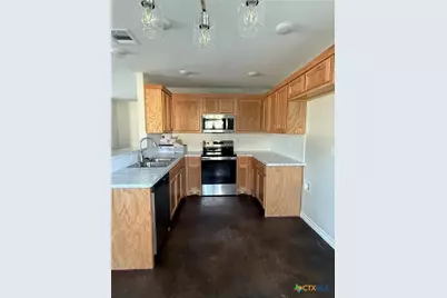 1710 East Avenue J, Lampasas, TX 76550 - Photo 6