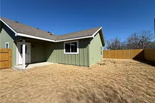 1710 E Ave J, Lampasas, TX 76550 - Photo 16