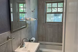 602 & 606 E Clayton St, Cuero, TX 77954 - Photo 22