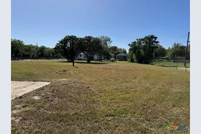 602 & 606 E Clayton Street, Cuero, TX 77954 - Photo 34
