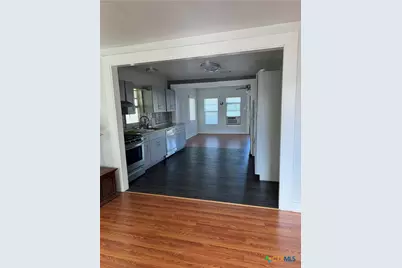 602 & 606 E Clayton Street, Cuero, TX 77954 - Photo 8
