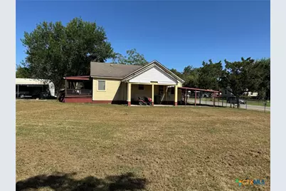 602 & 606 E Clayton Street, Cuero, TX 77954 - Photo 4