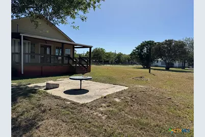 602 & 606 E Clayton Street, Cuero, TX 77954 - Photo 32