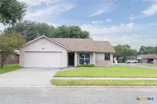 401 Mariner Dr, Victoria, TX 77901 - Photo 2