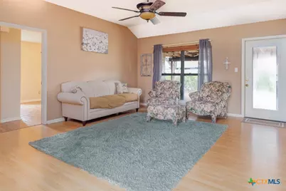 401 Mariner Drive, Victoria, TX 77901 - Photo 6