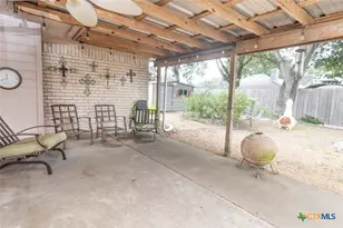 401 Mariner Dr, Victoria, TX 77901 - Photo 24