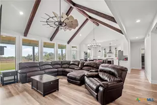 405 Battle Dr, Fannin, TX 77963 - Photo 6