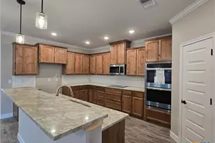 2619 Belle Hubbard Trl, Belton, TX 76513 - Photo 4