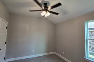 2619 Belle Hubbard Trl, Belton, TX 76513 - Photo 18