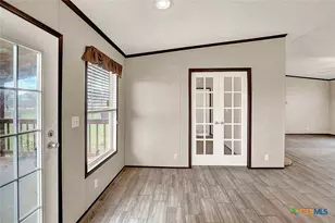 345 Shorthorn Rd, Stockdale, TX 78160 - Photo 14