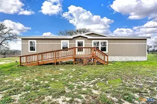 345 Shorthorn Rd, Stockdale, TX 78160 - Photo 2