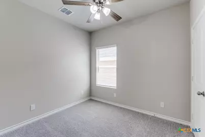 228 W Martindale, Seguin, TX 78155 - Photo 14