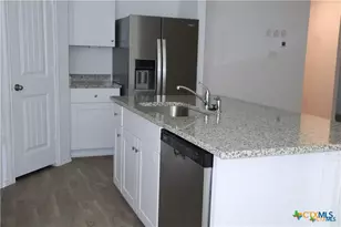 1056 Chachalaca Ct, Seguin, TX 78155 - Photo 4