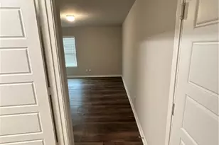 724 Stonemanor, Seguin, TX 78155 - Photo 20