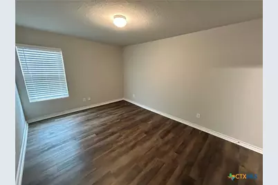 724 Stonemanor, Seguin, TX 78155 - Photo 18