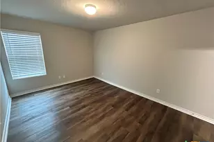 724 Stonemanor, Seguin, TX 78155 - Photo 18