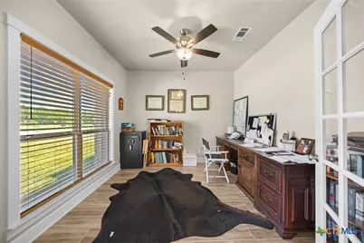 1947 N Highway 183, Lampasas, TX 76550 - Photo 14