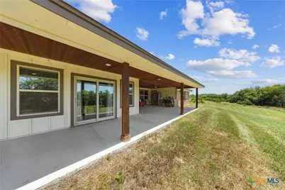 1947 N Highway 183, Lampasas, TX 76550 - Photo 28