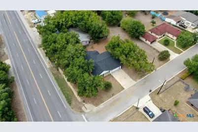 101 E East Street, Stockdale, TX 78160 - Photo 1