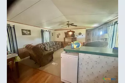 204 N 4th Street, Seadrift, TX 77983 - Photo 6