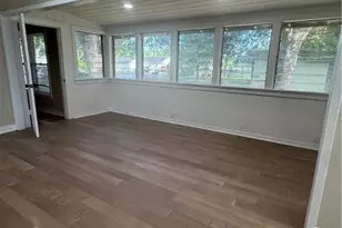 1311 E Park Ave, Victoria, TX 77901 - Photo 6