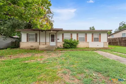 205 W Walker Avenue, Temple, TX 76501 - Photo 2