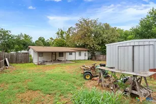 205 W Walker Ave, Temple, TX 76501 - Photo 22