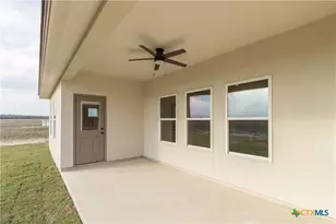 221 Colonial Ln, La Vernia, TX 78121 - Photo 6