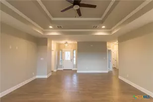 221 Colonial Ln, La Vernia, TX 78121 - Photo 8