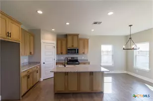 221 Colonial Ln, La Vernia, TX 78121 - Photo 12