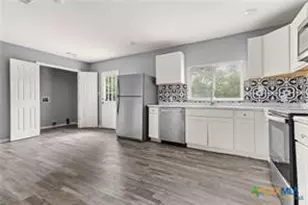 706 Crockett Dr, Killeen, TX 76541 - Photo 2