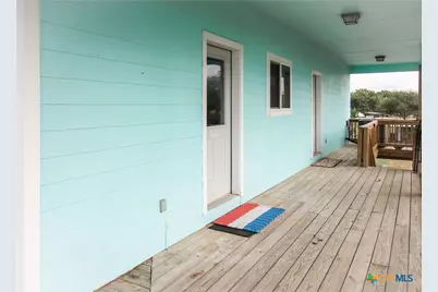 214 E Bay Avenue, Seadrift, TX 77983 - Photo 12